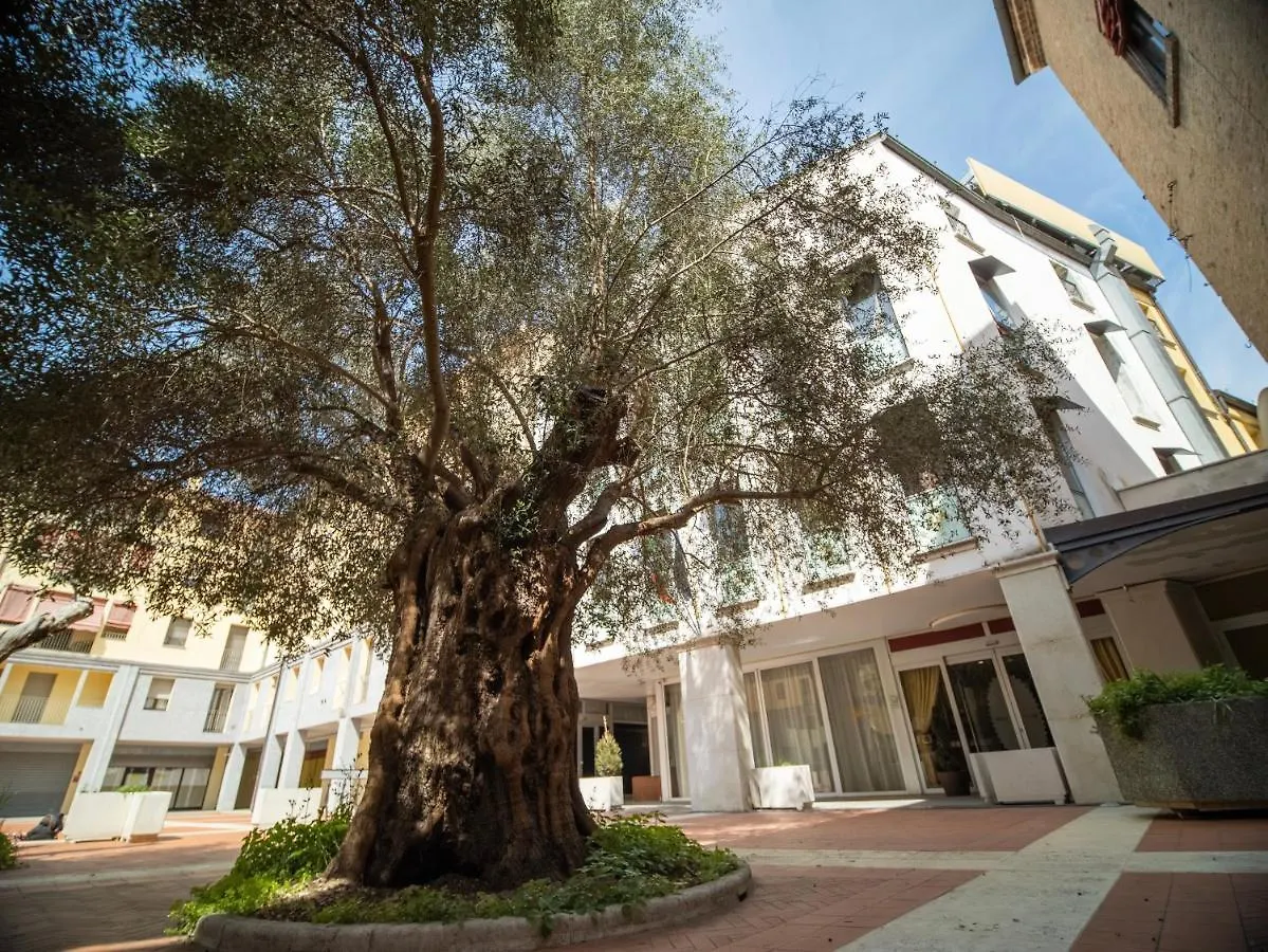 Apartahotel Ego' Residence Ferrara
