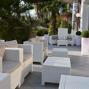 3* Hotel Mirage